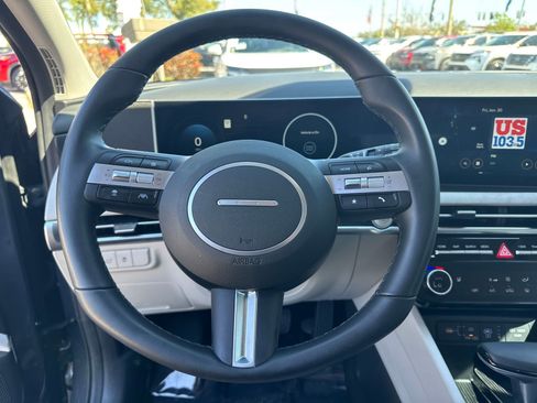 Used 2025 Hyundai Tucson SEL image 15