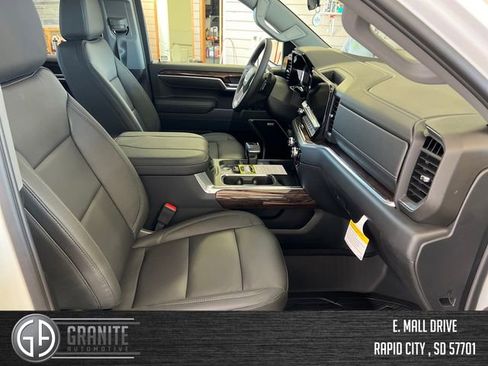 New 2026 GMC Sierra 1500 Elevation w/ Elevation Premium Package AWD/4WD image 36