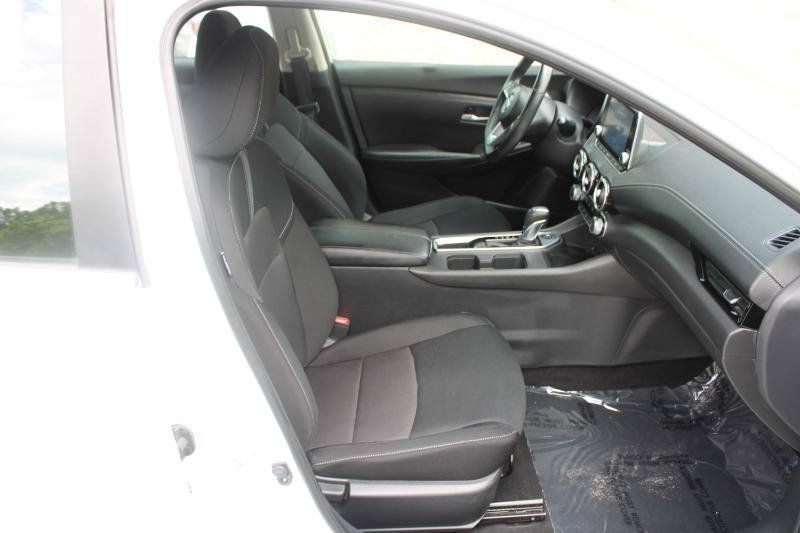 Used 2022 Nissan Sentra SV FWD image 10