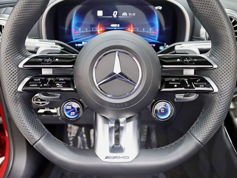 Used 2022 Mercedes-Benz SL 55 AMG 4MATIC image 17