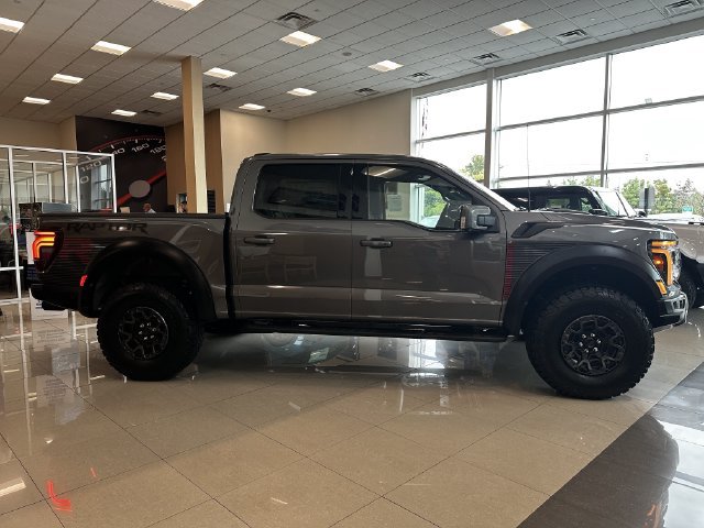 New 2026 Ford F150 Raptor w/ Equipment Group 803A Raptor R AWD/4WD image 4