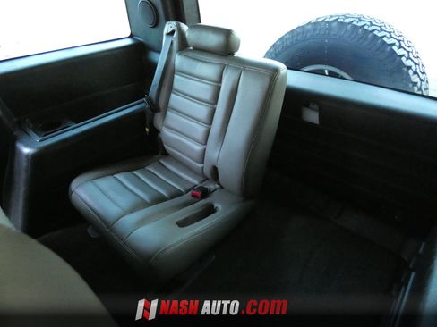 Used 2005 HUMMER H2 w/ Preferred Equipment Group AWD/4WD image 19