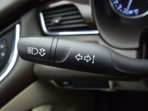 Used 2017 Buick LaCrosse Preferred image 35