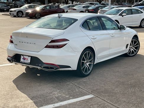 Used 2025 Genesis G70 2.5T image 5