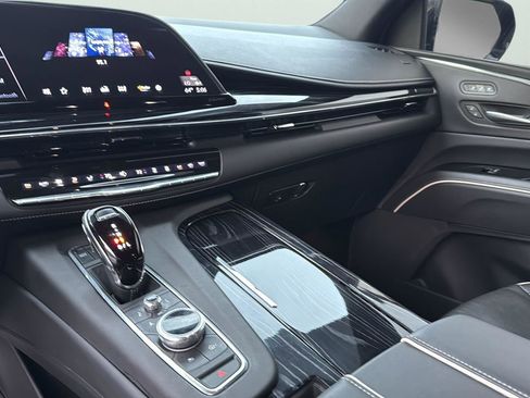 Used 2022 Cadillac Escalade Sport w/ Heavy-Duty Trailer Package image 20