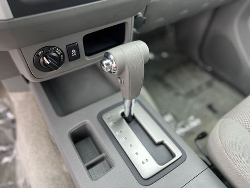 Used 2016 Nissan Frontier SV AWD/4WD image 26