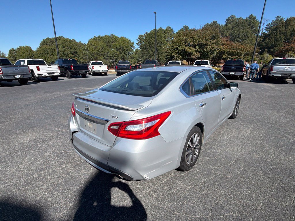 Used 2017 Nissan Altima 2.5 SV FWD image 16