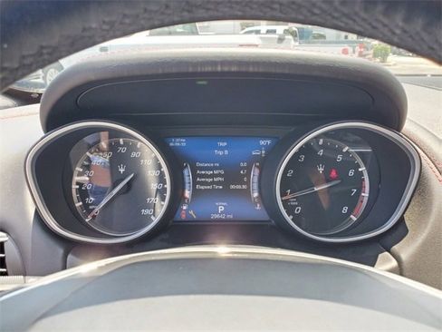 Used 2019 Maserati Levante image 26