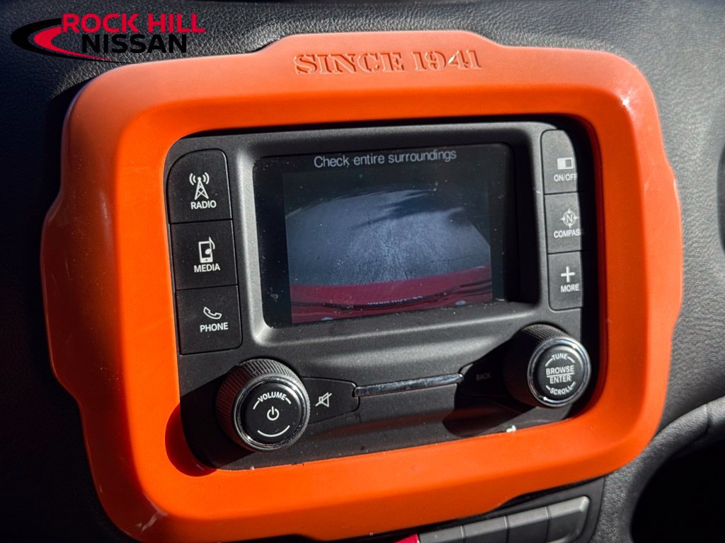 Used 2015 Jeep Renegade Latitude w/ Popular Equipment Group FWD image 34