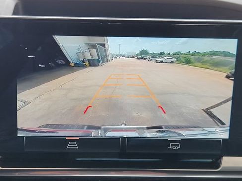 Used 2025 GMC Sierra 1500 SLT RWD image 16