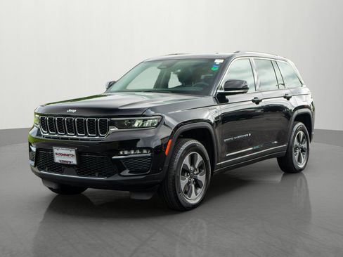 Used 2022 Jeep Grand Cherokee Limited 4xe w/ Luxury Tech Group II AWD/4WD image 3