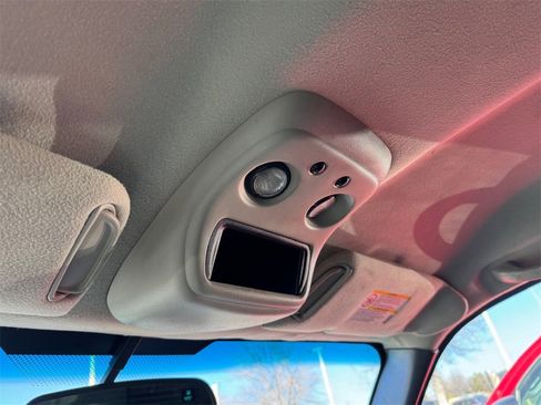 Used 2005 Chevrolet Silverado 2500 LS w/ Skid Plate Package image 26