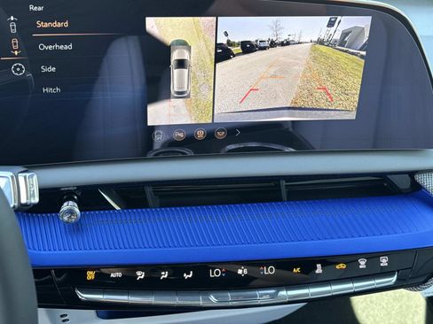 New 2026 Cadillac Optiq Sport 2 image 27