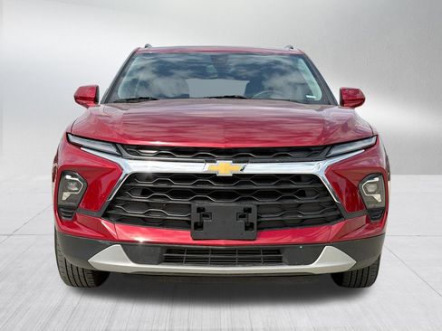 Used 2023 Chevrolet Blazer LT w/ Convenience Package FWD image 2