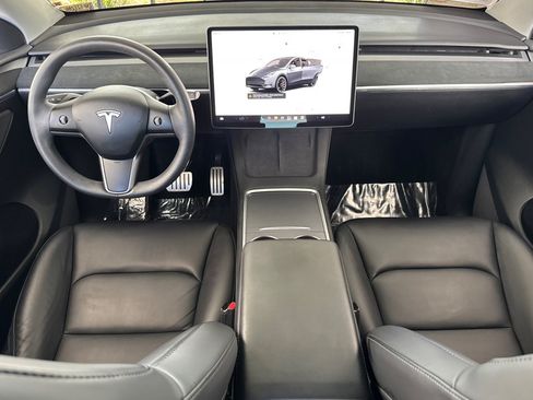 Used 2022 Tesla Model Y Performance AWD/4WD image 15