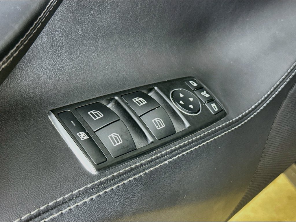 Used 2019 Tesla Model S 75D AWD/4WD image 17