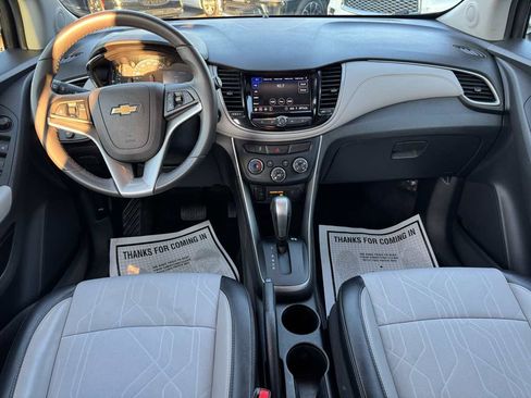 Used 2020 Chevrolet Trax LT w/ LT Convenience Package image 20