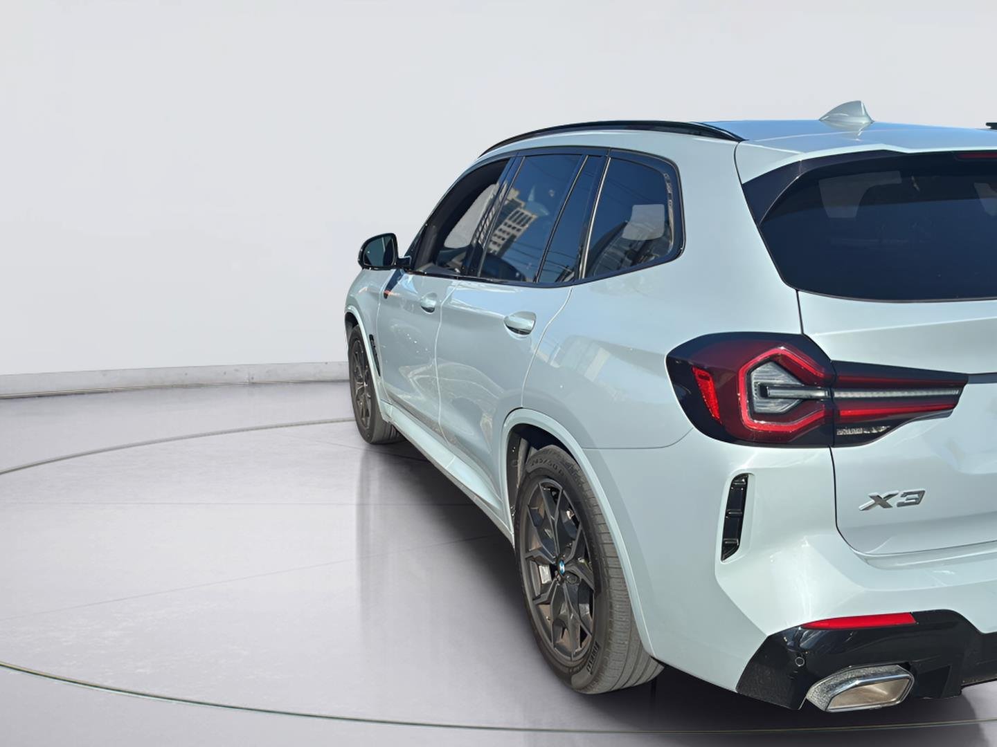 Used 2022 BMW X3 sDrive30i w/ M Sport Package 2 RWD image 5