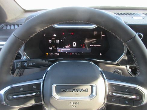 New 2026 GMC Canyon Denali image 19