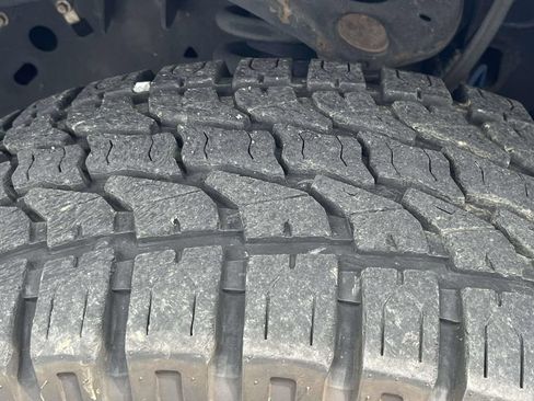 Used 2015 Ford F150 XLT AWD/4WD image 10