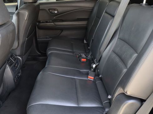 Used 2018 Honda Pilot Touring image 26
