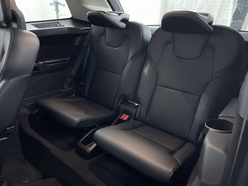 Used 2020 Volvo XC90 T6 Momentum AWD/4WD image 22