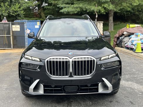 Certified 2026 BMW X7 xDrive40i image 2