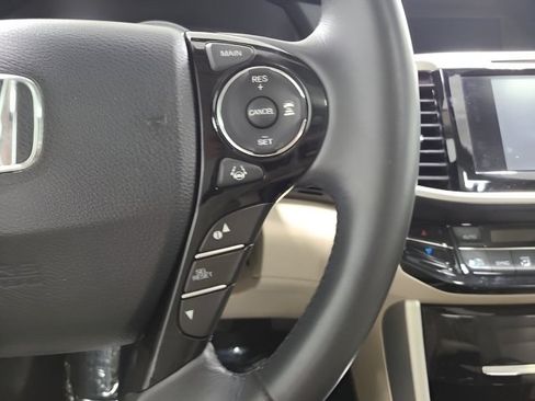 Used 2016 Honda Accord EX-L image 26