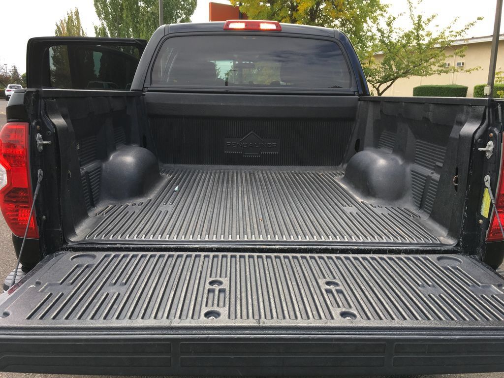 Used 2016 Toyota Tundra SR5 AWD/4WD image 36
