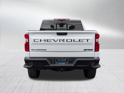 Used 2024 Chevrolet Silverado 1500 ZR2 w/ Technology Package AWD/4WD image 5