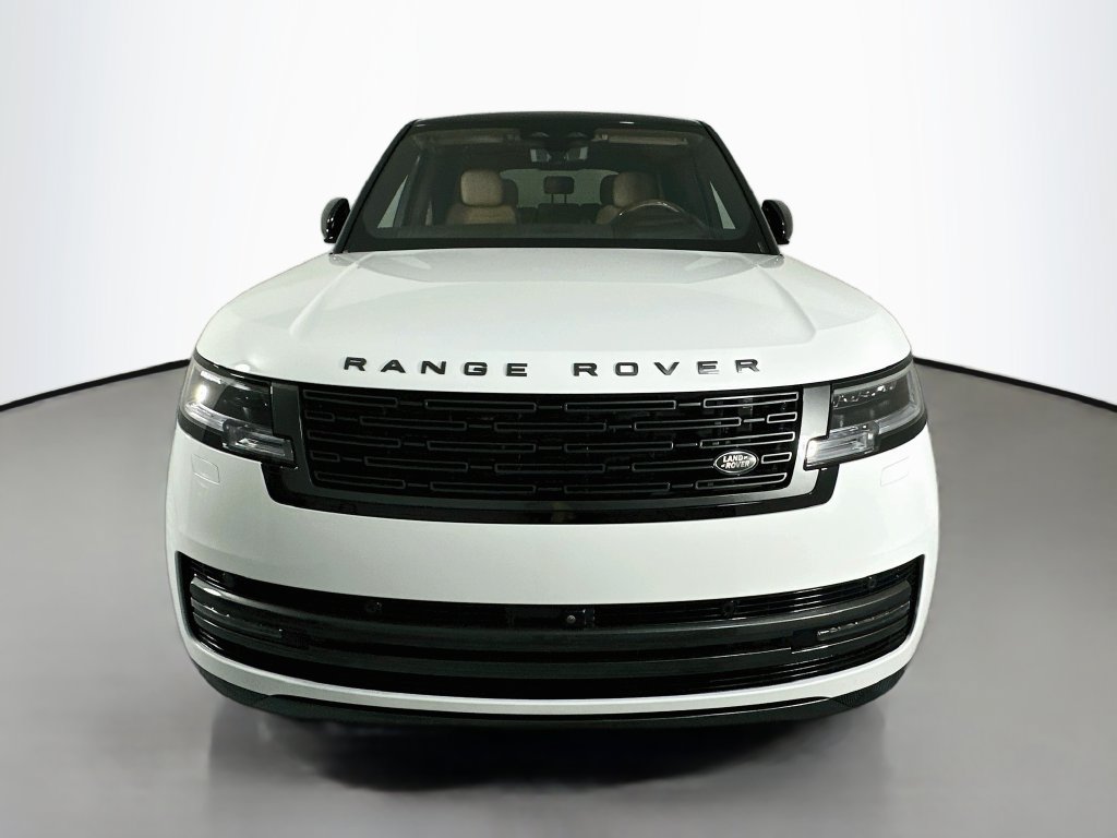 Used 2025 Land Rover Range Rover SE AWD/4WD image 6