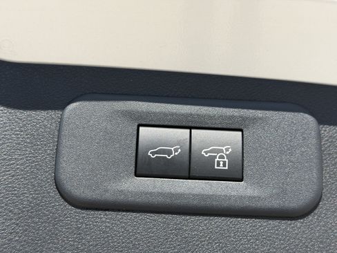 Used 2022 Lexus NX 250 FWD image 13