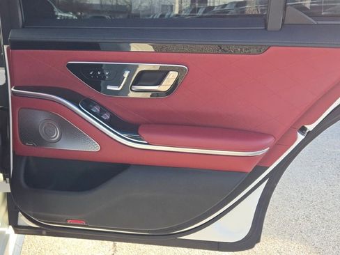 Used 2022 Mercedes-Benz S 580 4MATIC Sedan image 12