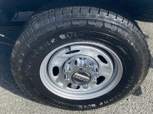 Used 2022 Ford F250 XL w/ Power Equipment Group AWD/4WD image 22
