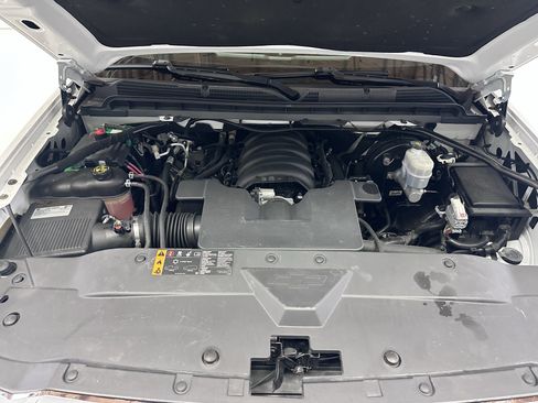 Used 2018 Chevrolet Silverado 1500 LT w/ All Star Edition image 46