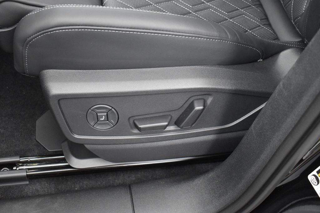 New 2026 Audi SQ5 Premium Plus AWD/4WD image 7