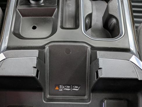 Used 2023 Chevrolet Silverado 1500 RST image 6