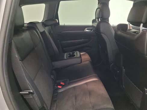 Used 2019 Jeep Grand Cherokee Altitude image 19