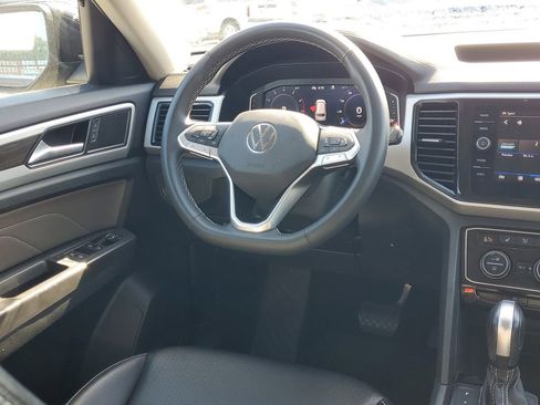 Used 2022 Volkswagen Atlas SE AWD/4WD image 16