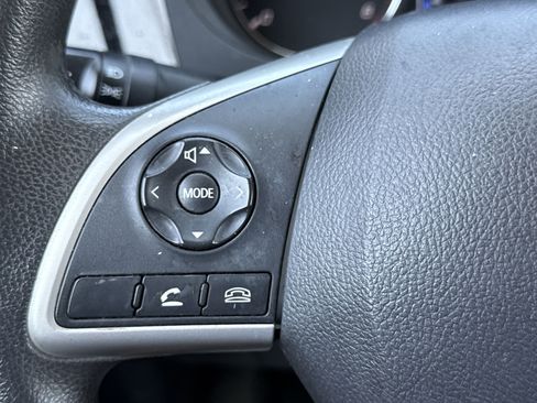 Used 2018 Mitsubishi Outlander ES image 14