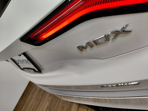 Used 2022 Acura MDX SH-AWD w/ Technology Package image 16