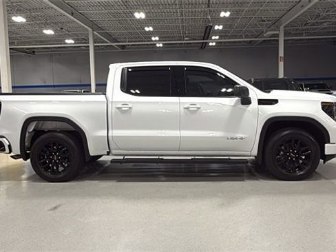 Certified 2024 GMC Sierra 1500 Elevation image 3
