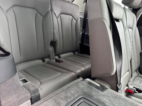 Used 2019 Audi Q7 3.0T Premium Plus w/ Premium Plus Package image 19