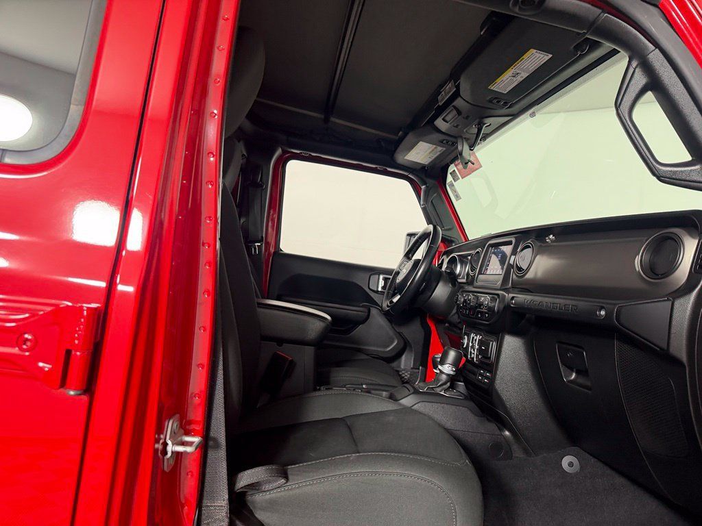Used 2021 Jeep Wrangler Unlimited Sport AWD/4WD image 32