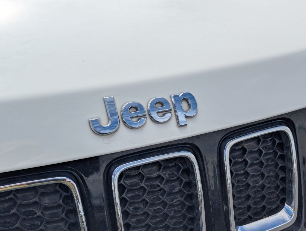 Used 2018 Jeep Compass Sport AWD/4WD image 10
