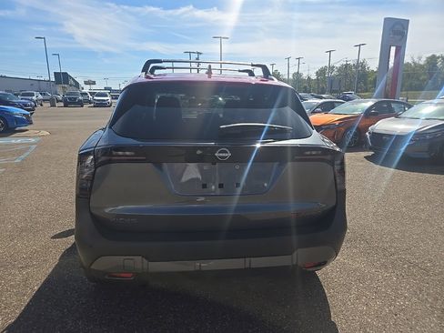 New 2026 Nissan Kicks SR w/ Cold Weather Package image 6