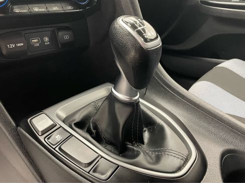 Used 2020 Hyundai Veloster 2.0 FWD image 10