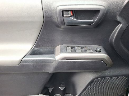 Used 2021 Toyota Tacoma SR image 14