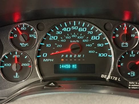 Used 2024 Chevrolet Express 2500 w/ Driver Convenience Package RWD image 12