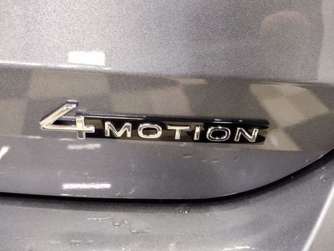 New 2025 Volkswagen Taos SEL image 14